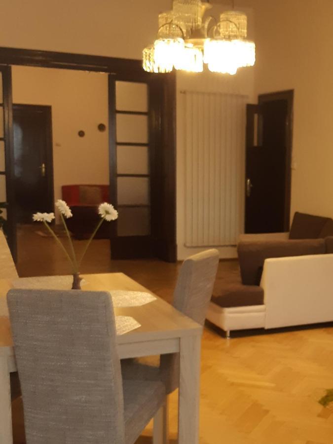 Apartament Piata Sfatului Braşov Exterior foto
