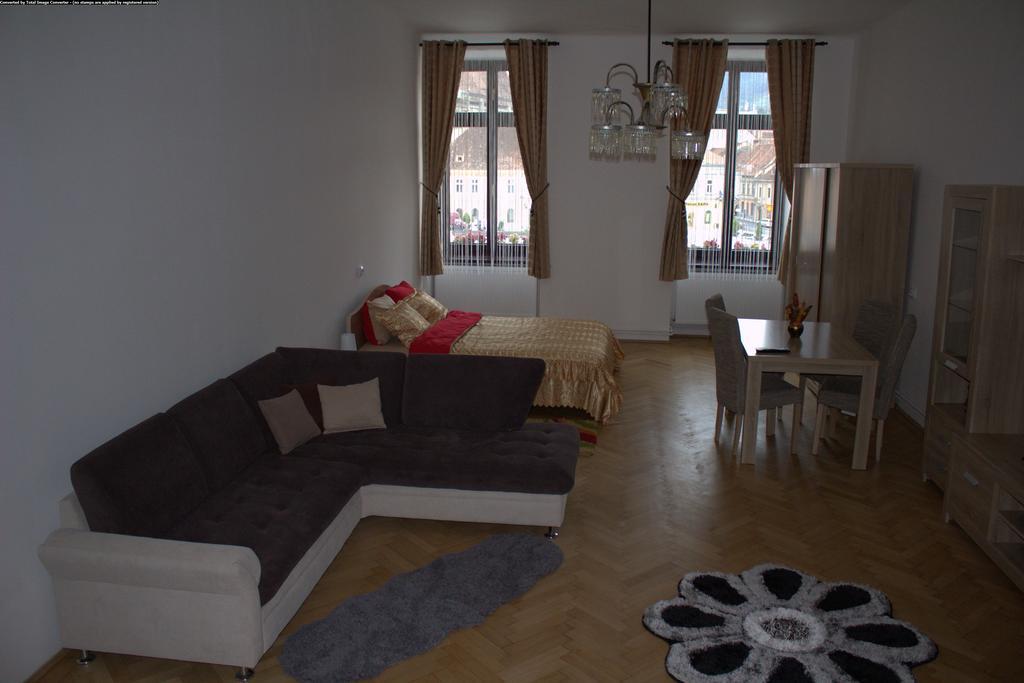 Apartament Piata Sfatului Braşov Exterior foto